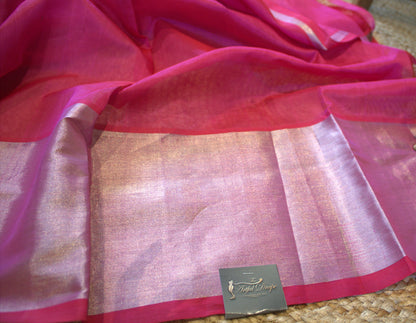 Pure Mangalgiri Pink silk cotton with butti border and running blouse