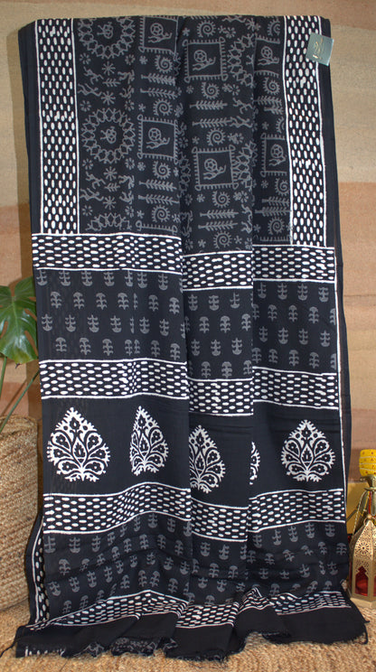 Mul Cotton Black Saree Dabu print