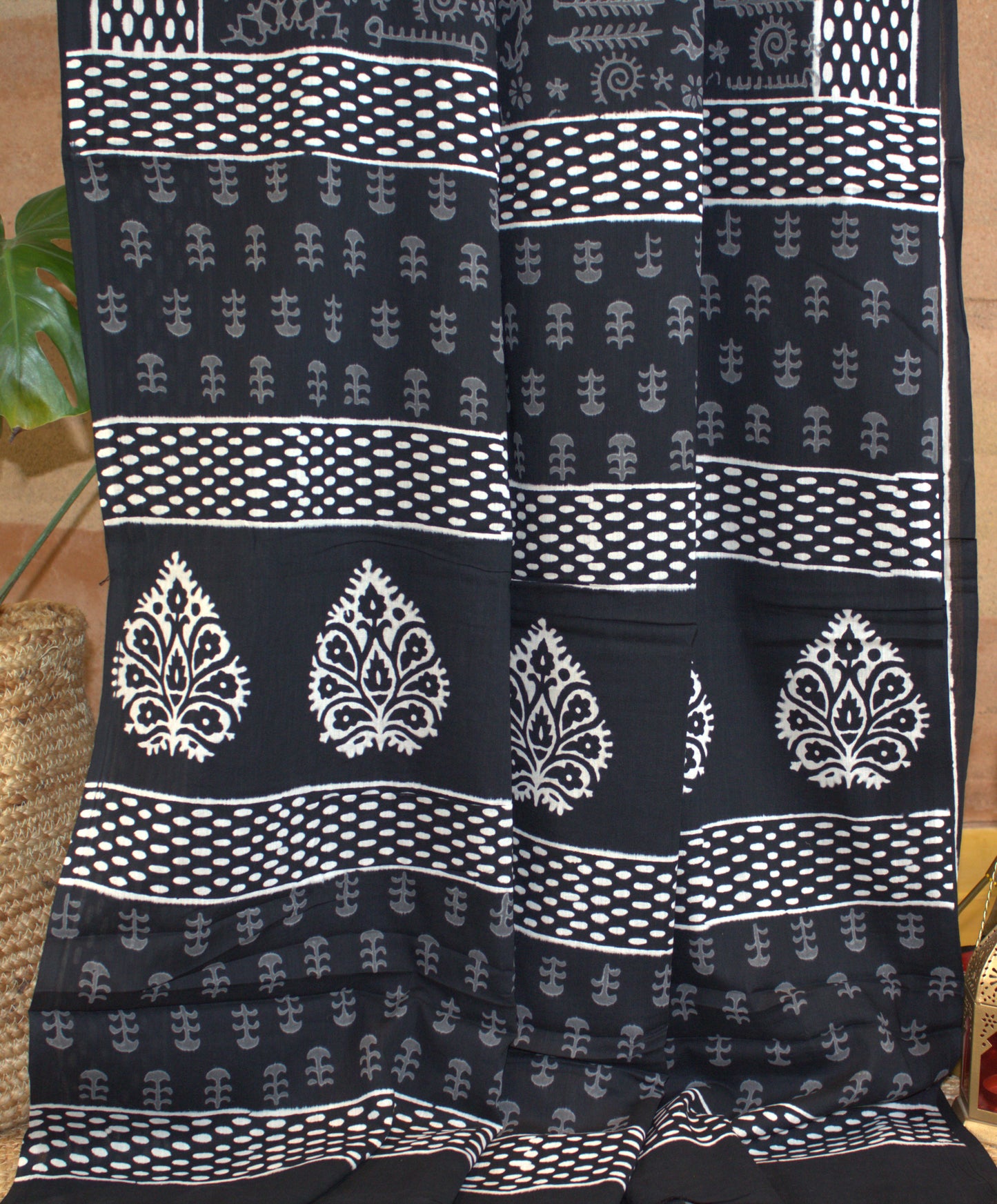 Mul Cotton Black Saree Dabu print