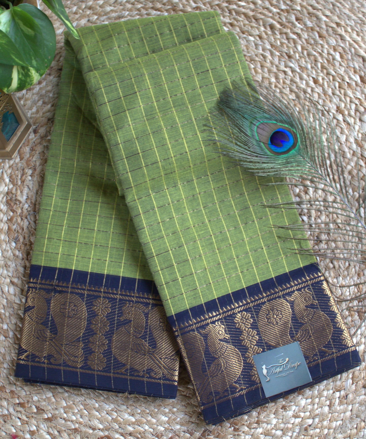 Madhurai Sungudi Green saree with zari border (without blouse)