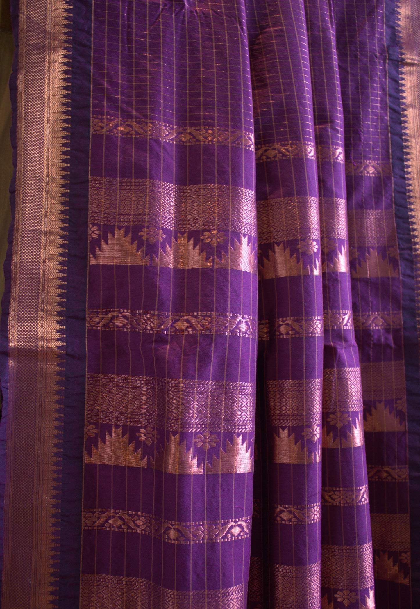 Kalyani cotton Purple saree with copper zari border and running blouse