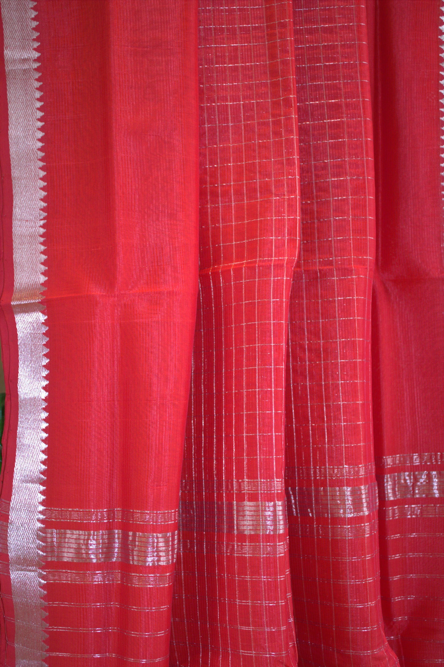 Mangalgiri Red checks silk cotton saree with silver zari and running blouse